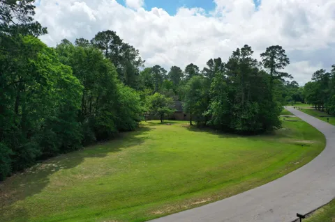 27010 Bridleway Circle