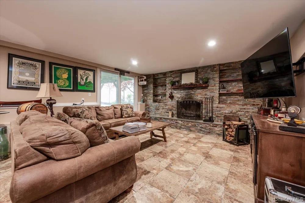 3251 Ocean Harbor Drive Oceanside, NY 11572