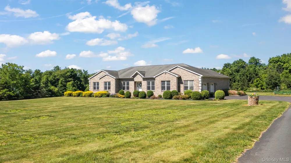 41 Flint Road Millbrook, NY 12545