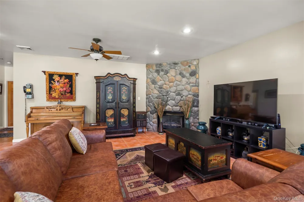 41 Flint Road Millbrook, NY 12545
