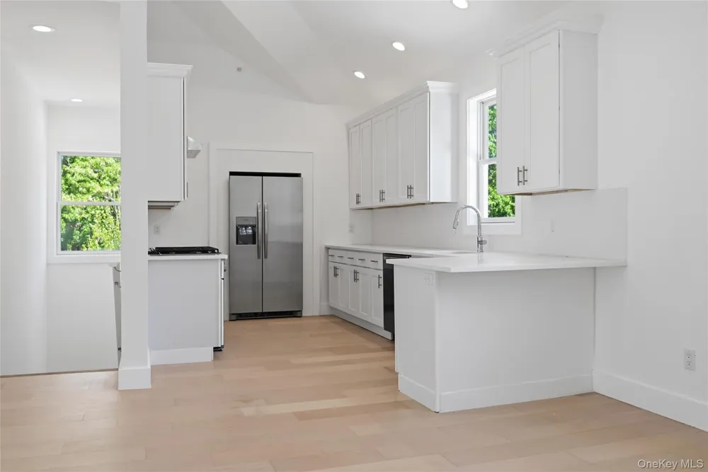 19 Montauk Highway #9 Westhampton, NY 11977