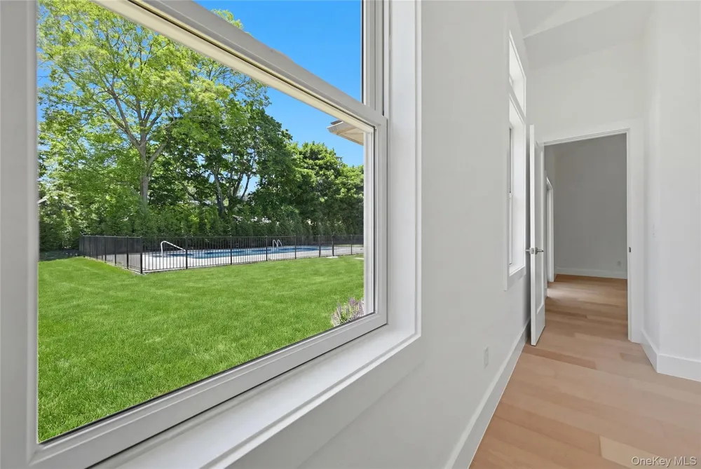 19 Montauk Highway #7 Westhampton, NY 11977