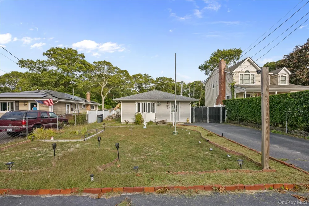 87 Biltmore Drive Mastic Beach, NY 11951