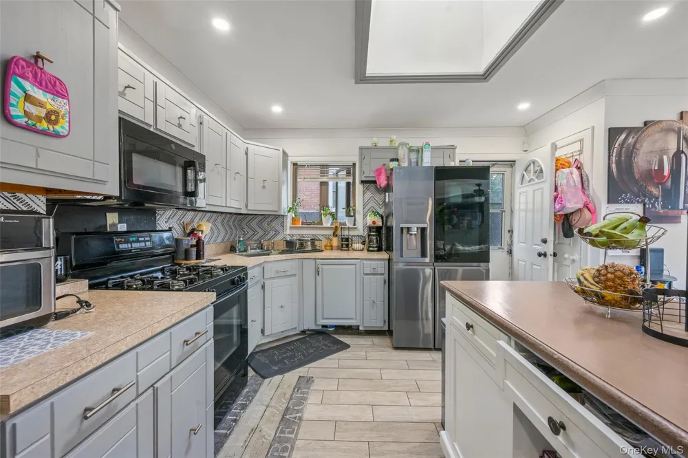 87 Biltmore Drive Mastic Beach, NY 11951