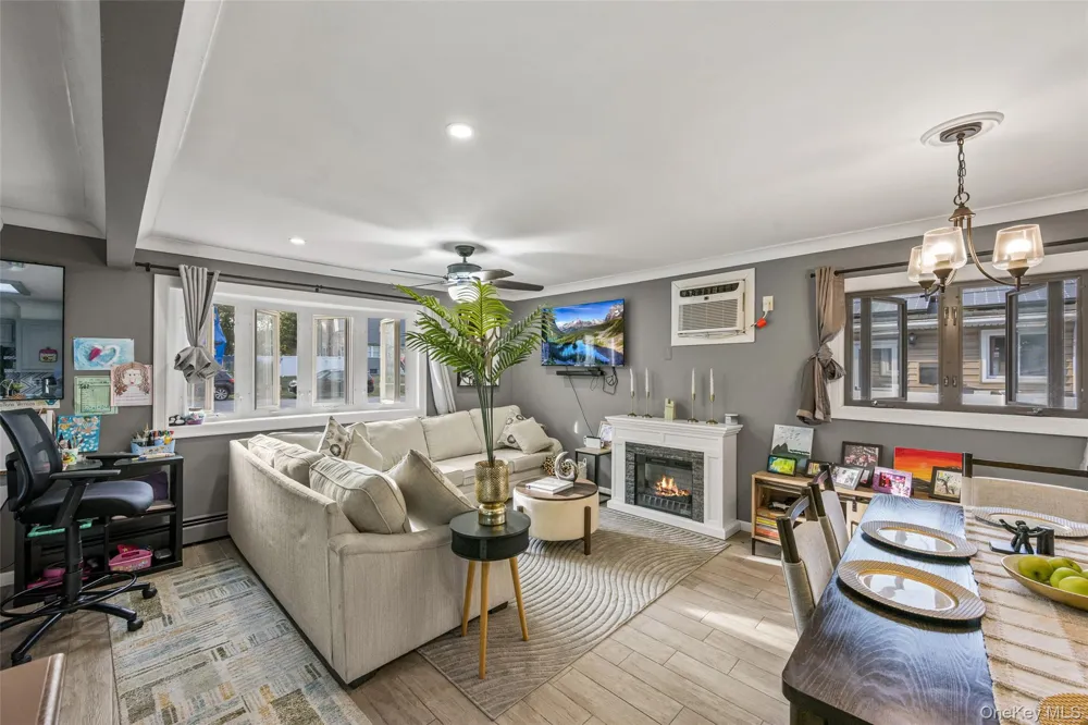 87 Biltmore Drive Mastic Beach, NY 11951