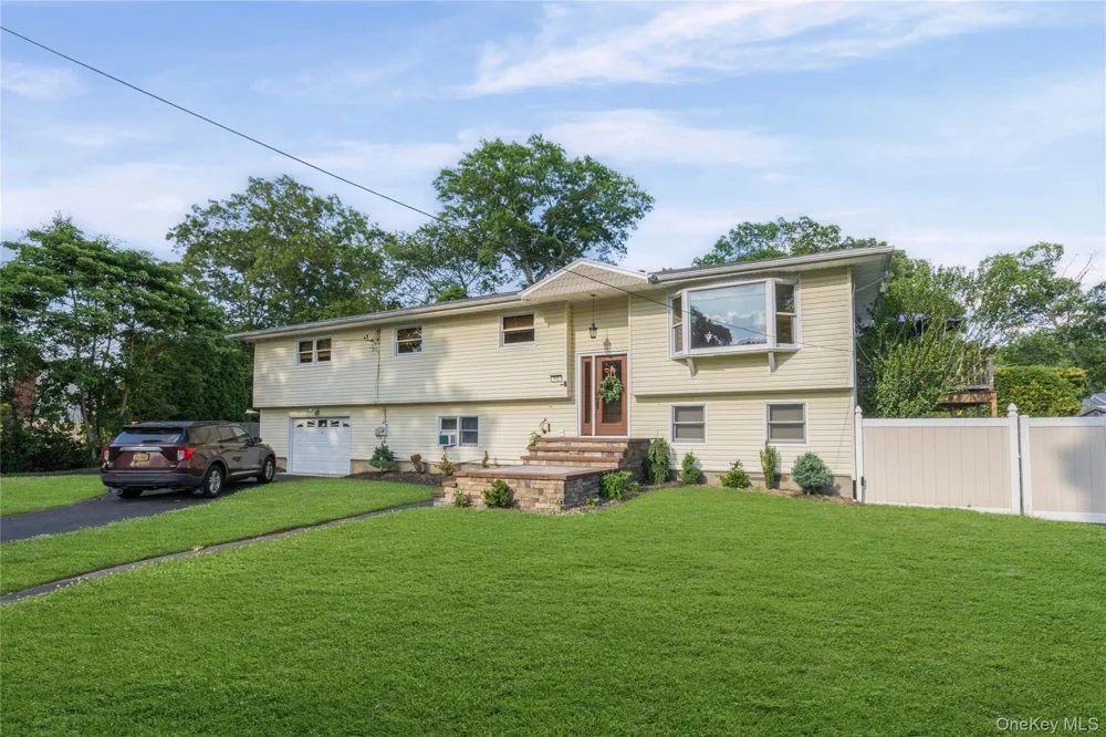 111 Brunswick Road Lake Ronkonkoma, NY 11779