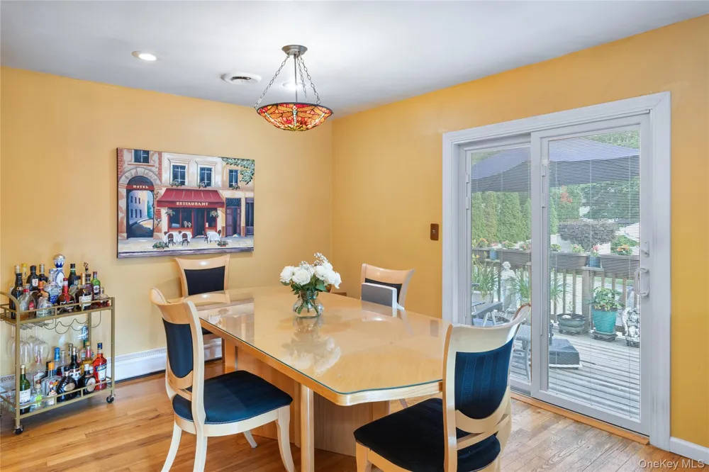 111 Brunswick Road Lake Ronkonkoma, NY 11779