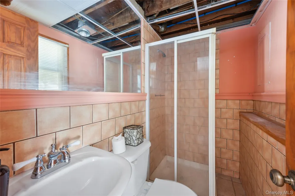 111 Brunswick Road Lake Ronkonkoma, NY 11779