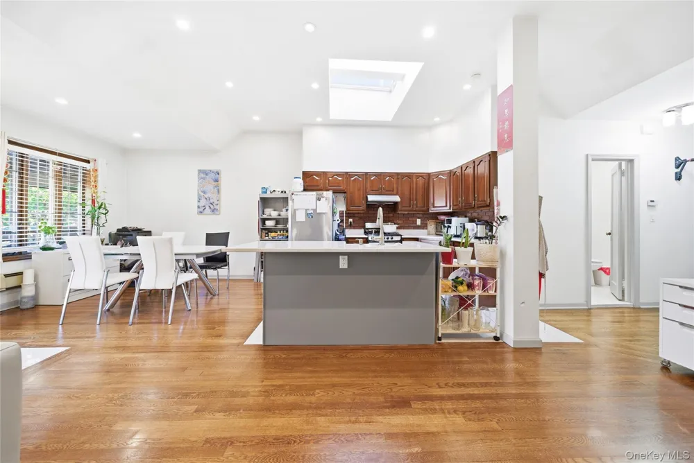 53-74 62nd Street Maspeth, NY 11378