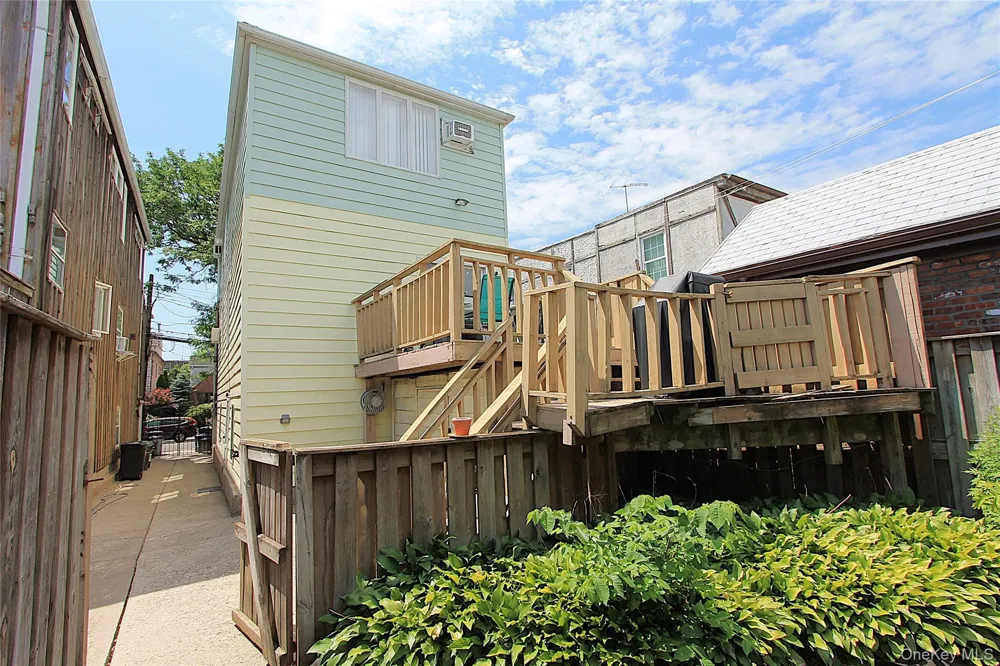 72-19 66th Road Middle Village, NY 11379