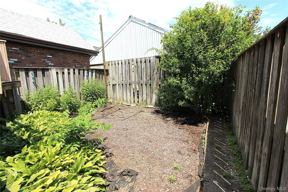 72-19 66th Road Middle Village, NY 11379
