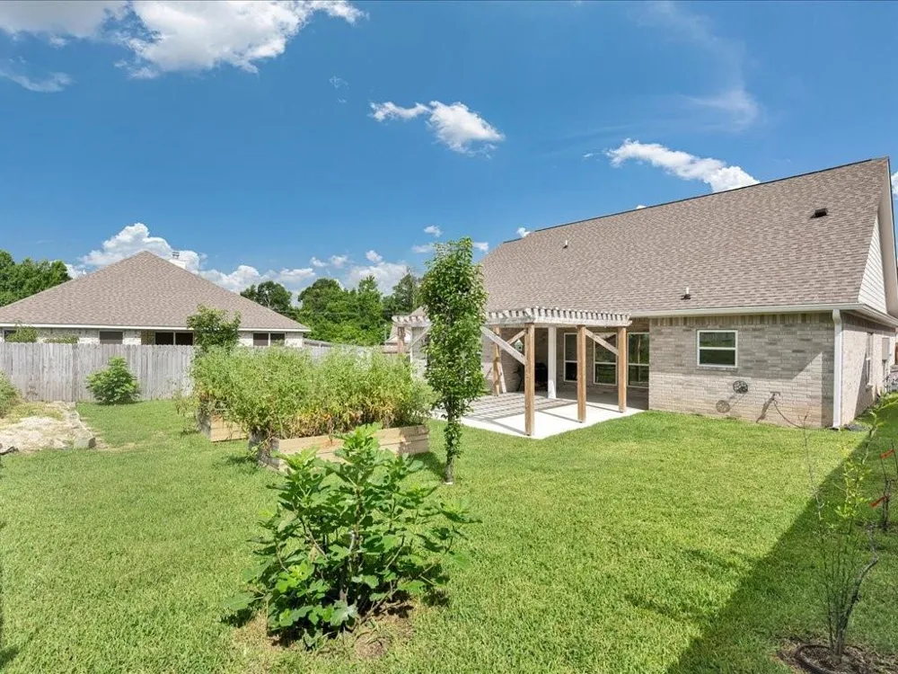 309 Saddle Brook Drive Lufkin, TX 75904
