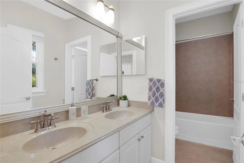 11734 ALDENDALE STREET Orlando, FL 32836