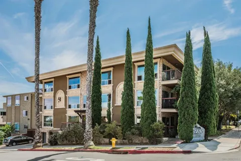 2955 McCall #301