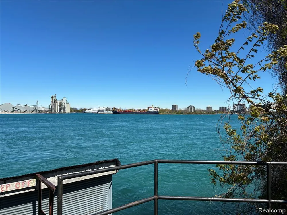 804 Merchant Street Port Huron City, MI 48060