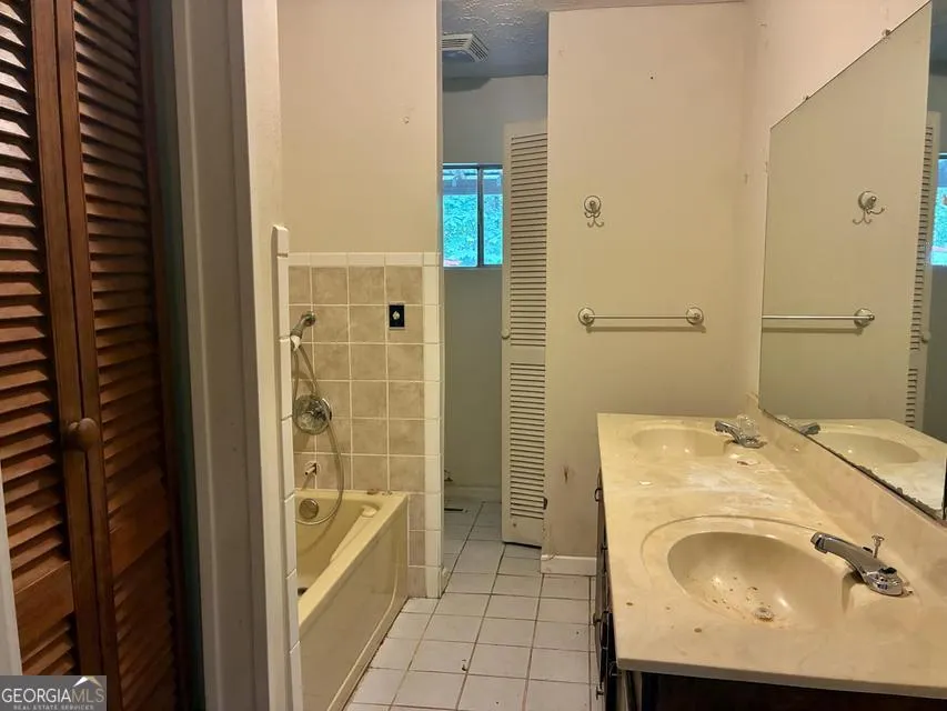 1004 Chestnut ST LaFayette, GA 30728