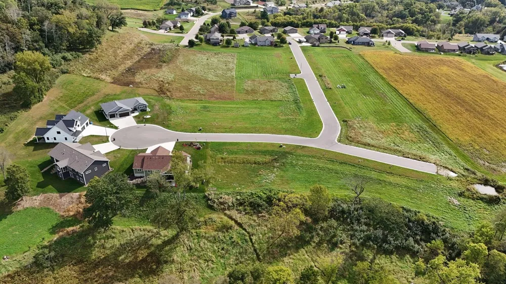 275 Pheasant Run Rollingstone, MN 55969
