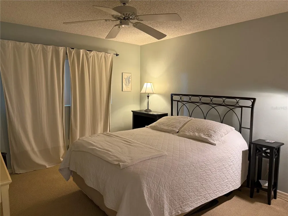 5555 ASHTON LAKE DRIVE #5555 Sarasota, FL 34231
