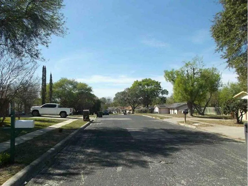 6035 Little Brandywine Creek San Antonio, TX 78233