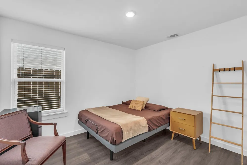 8124 Sterlingshire Street #A and B Houston, TX 77078
