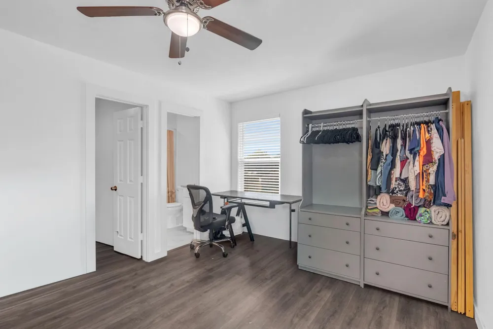 8124 Sterlingshire Street #A and B Houston, TX 77078