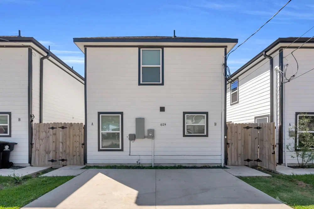 8124 Sterlingshire Street #A and B Houston, TX 77078