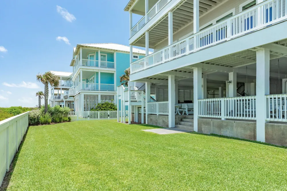 11603 Beachside Galveston, TX 77554