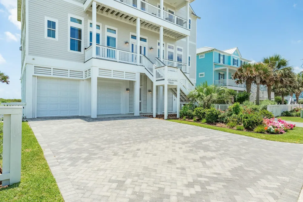 11603 Beachside Galveston, TX 77554