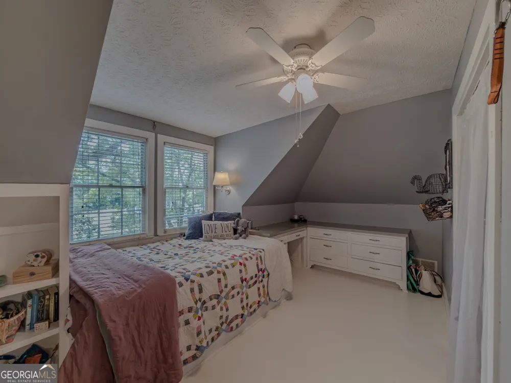 91 Boogers Hill RD Oxford, GA 30054