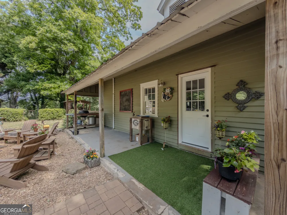 91 Boogers Hill RD Oxford, GA 30054