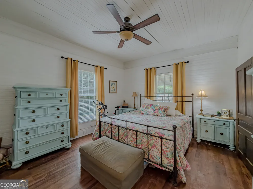 91 Boogers Hill RD Oxford, GA 30054