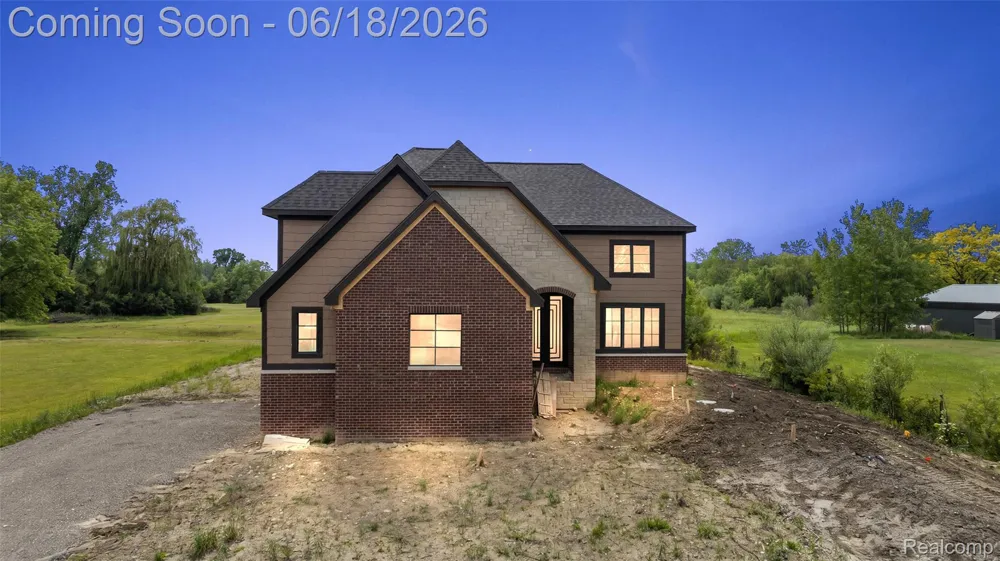 60637 Schoenherr Road Road Washington Township, MI 48094
