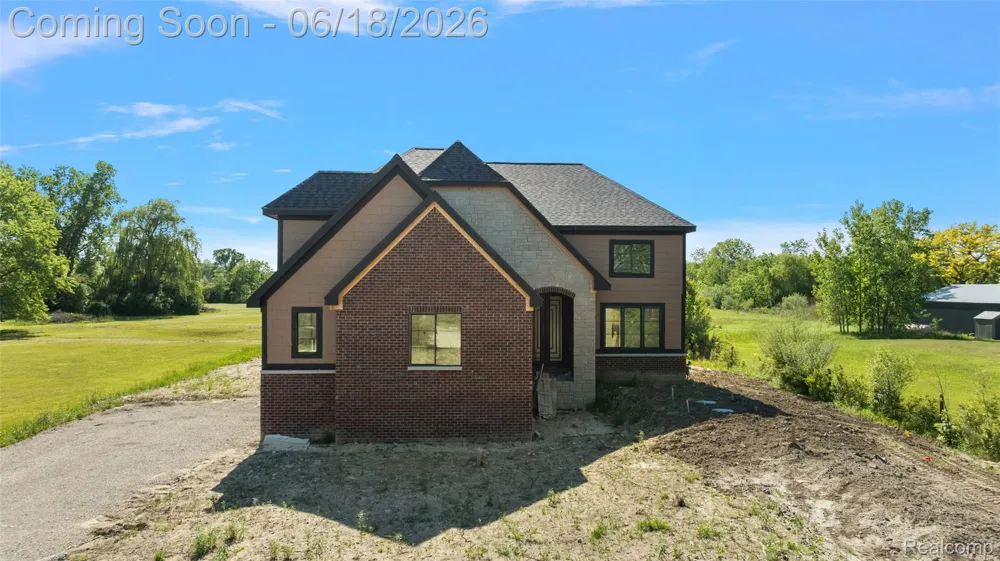 60637 Schoenherr Road Road Washington Township, MI 48094