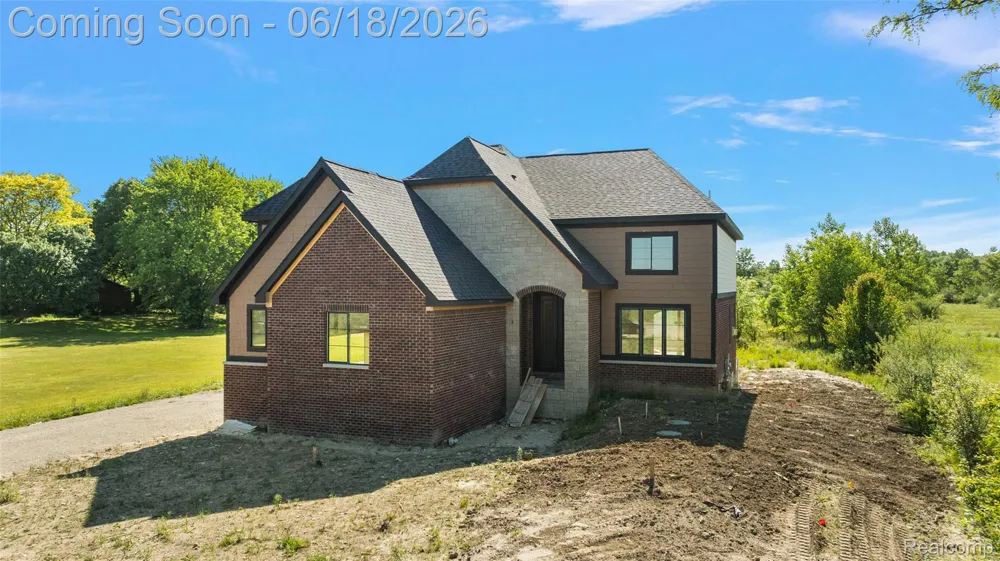 60637 Schoenherr Road Road Washington Township, MI 48094
