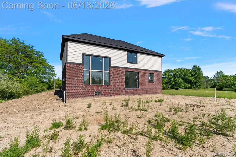60637 Schoenherr Road Road Washington Township, MI 48094