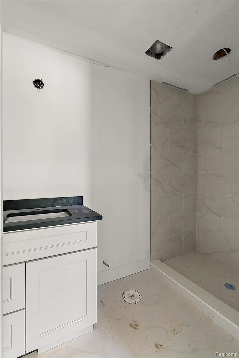 60637 Schoenherr Road Road Washington Township, MI 48094