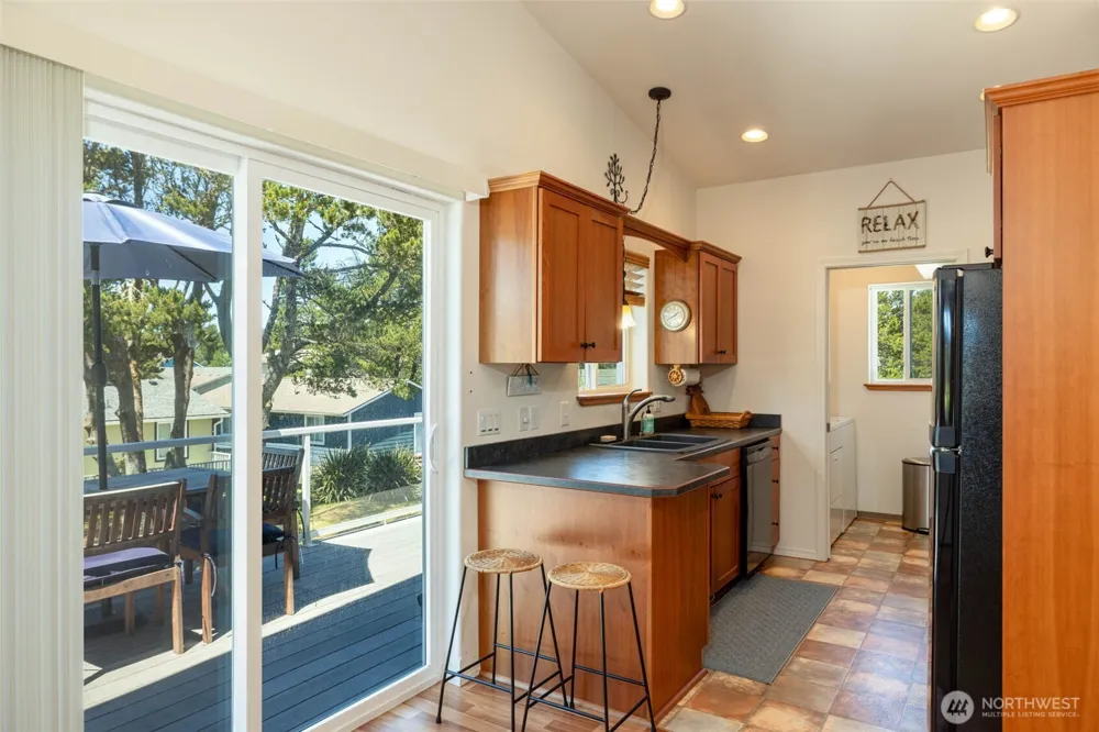 1040 W Hancock Avenue Westport, WA 98595