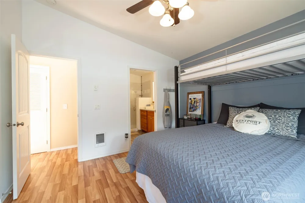 1040 W Hancock Avenue Westport, WA 98595