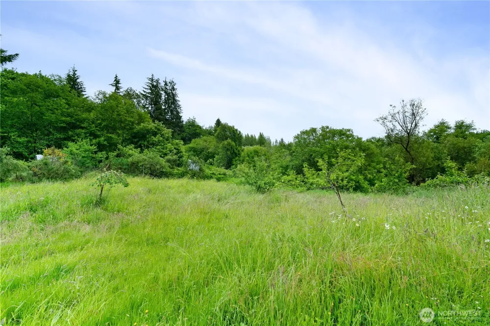 1904 North River Road Cosmopolis, WA 98537