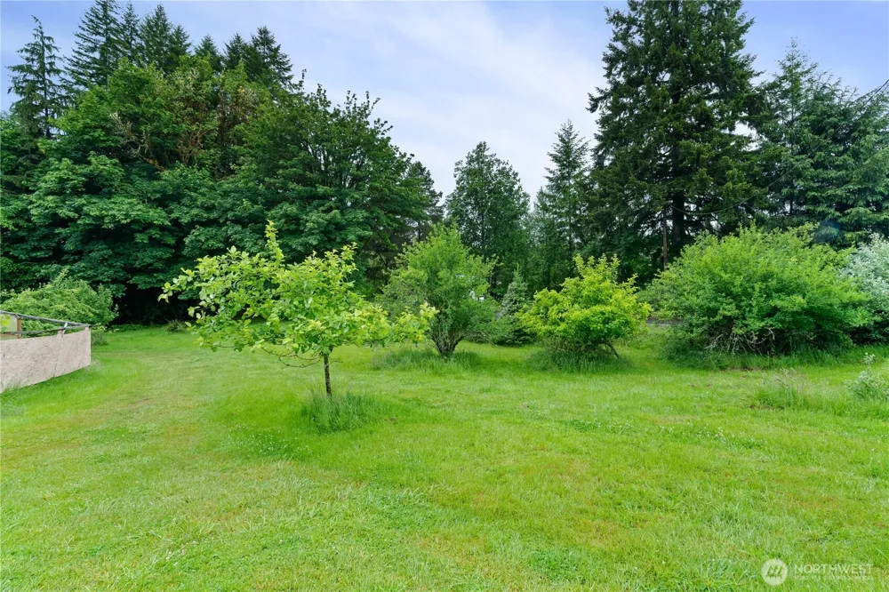 1904 North River Road Cosmopolis, WA 98537