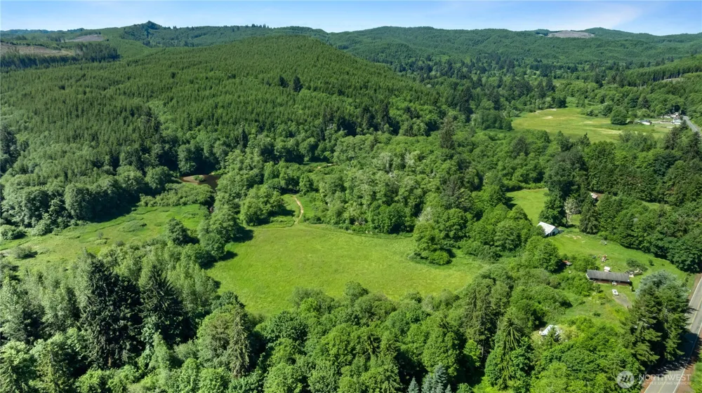 1904 North River Road Cosmopolis, WA 98537