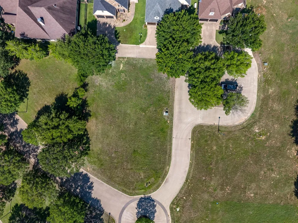 100 Elm Tree Circle Bullard, TX 75757