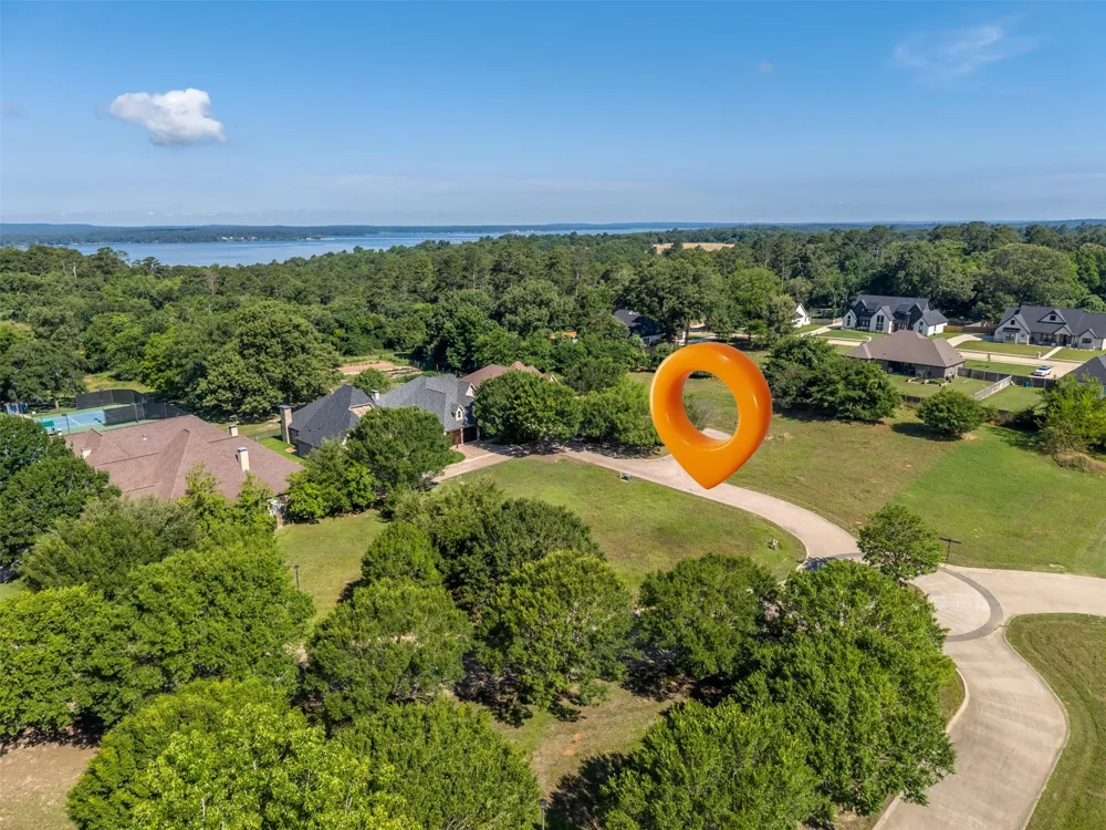100 Elm Tree Circle Bullard, TX 75757