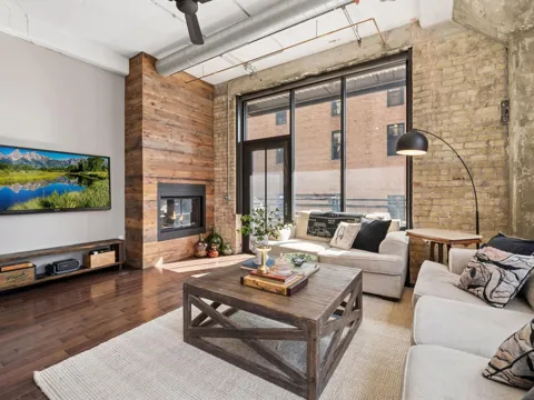618 Washington Avenue #301