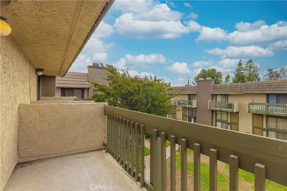 1927 Huntington #H Duarte, CA 91010