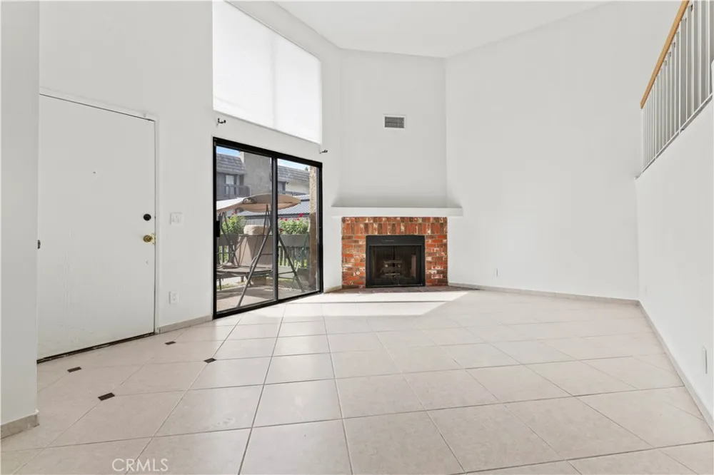 1927 Huntington #H Duarte, CA 91010