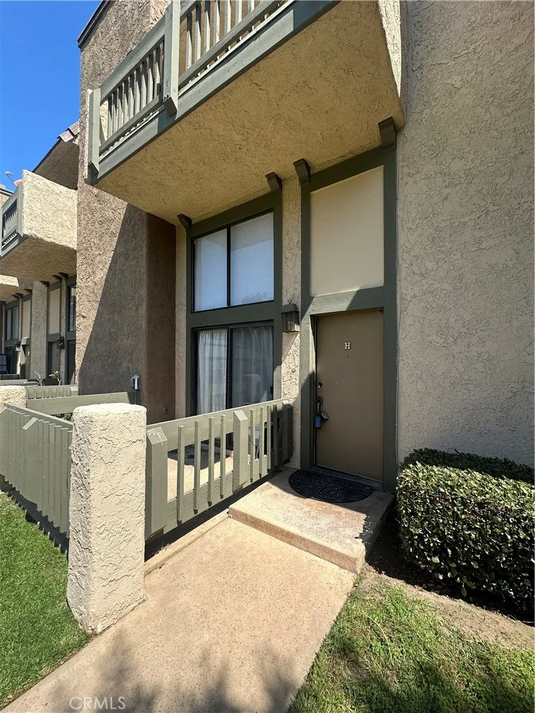 1927 Huntington #H Duarte, CA 91010
