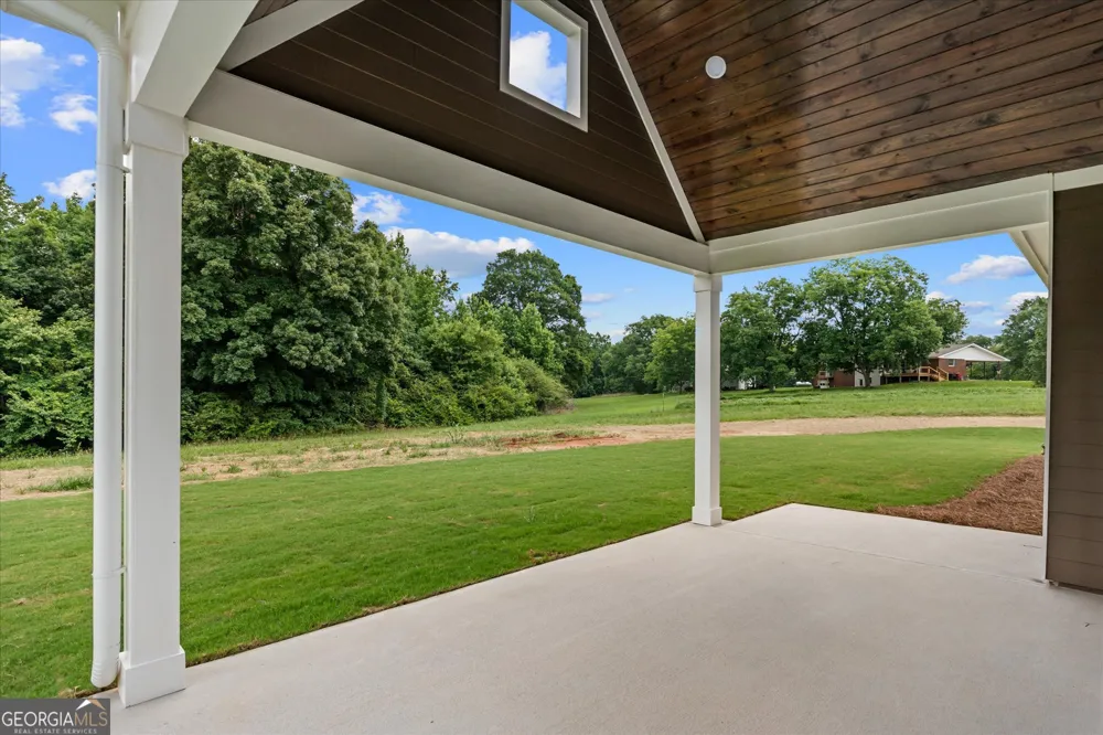 591 Welcome RD Roopville, GA 30170