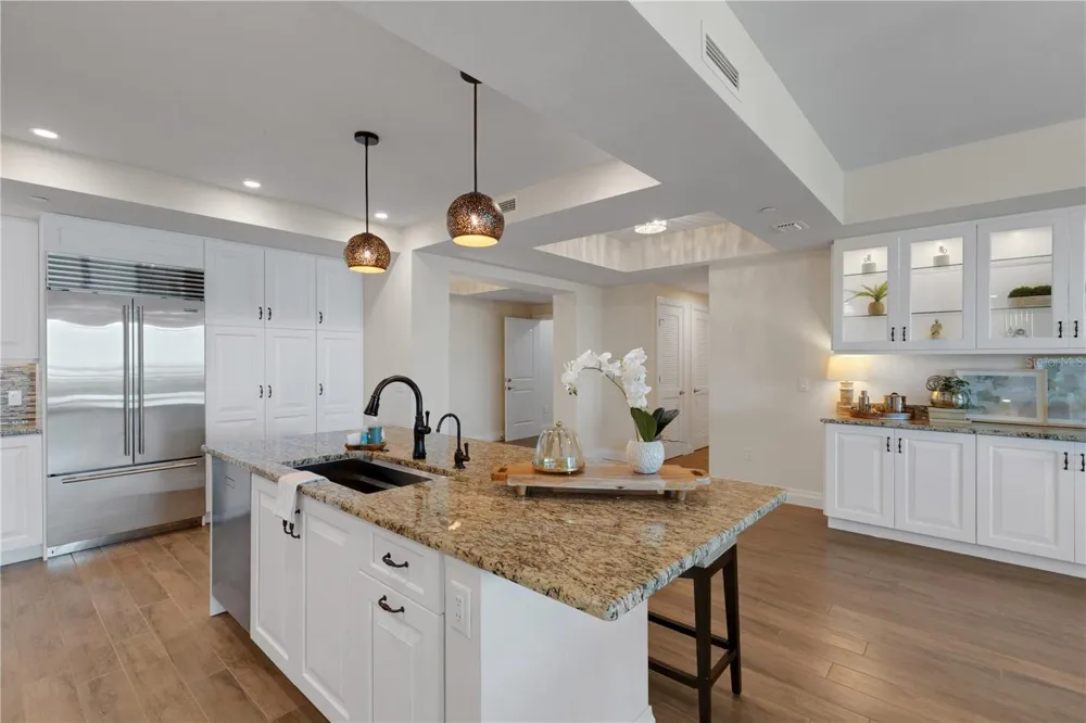 795 COLLANY ROAD #304 St Petersburg, FL 33715