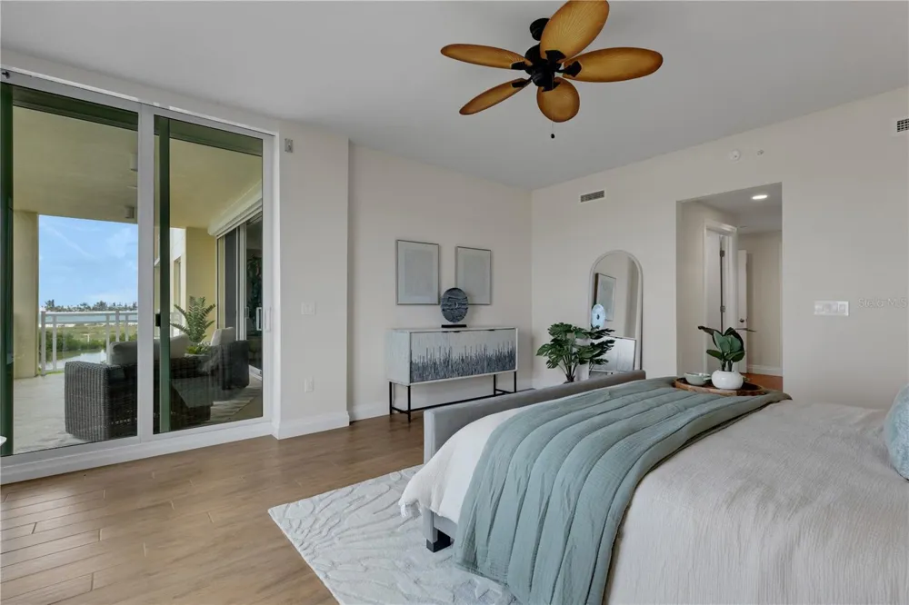 795 COLLANY ROAD #304 St Petersburg, FL 33715